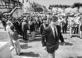 Ernest Lluch en la inauguración de la restauración de Las Caballerizas