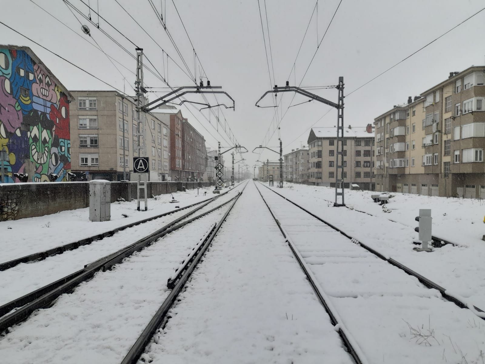 Las vías del tren a su paso por Reinosa.