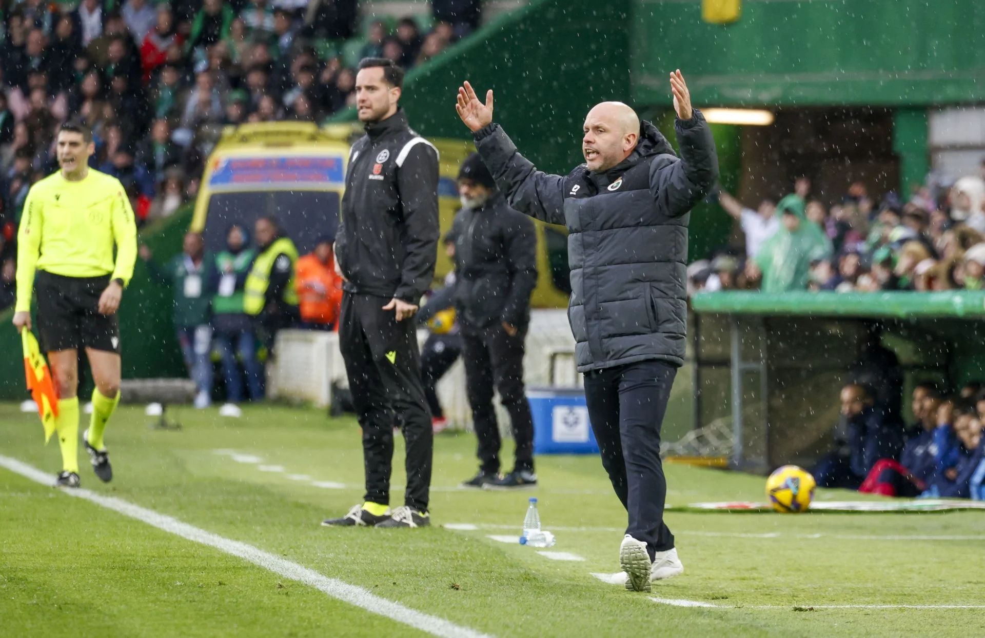 José Alberto López.