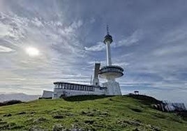 Medio Cudeyo dará un lavado de cara a la cima de Peña Cabarga