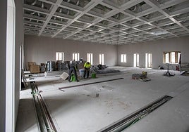 Trabajos en uno de los futuros espacios expositivos de Faro Santander.