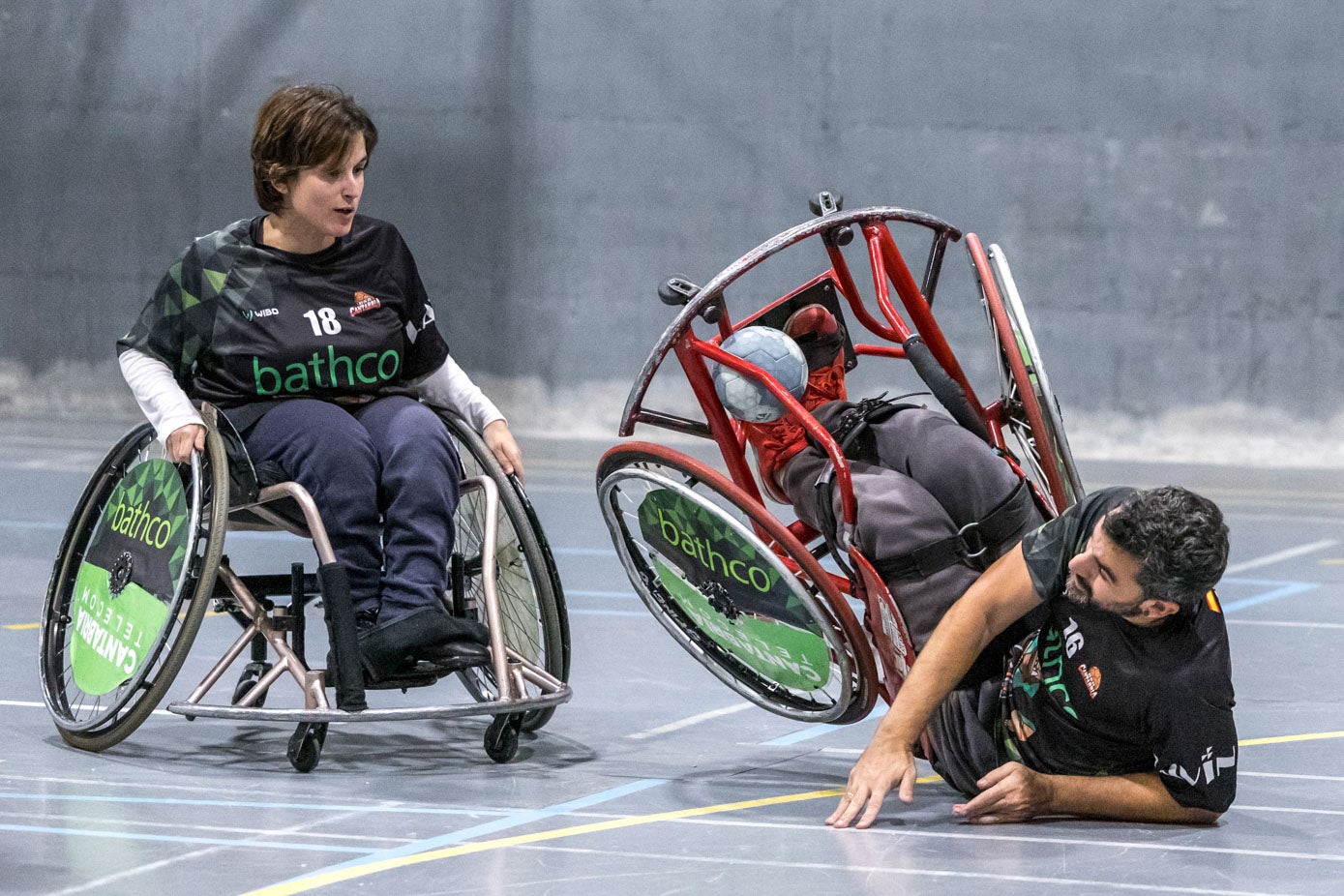 'Piti' López se levanta después de volcar.