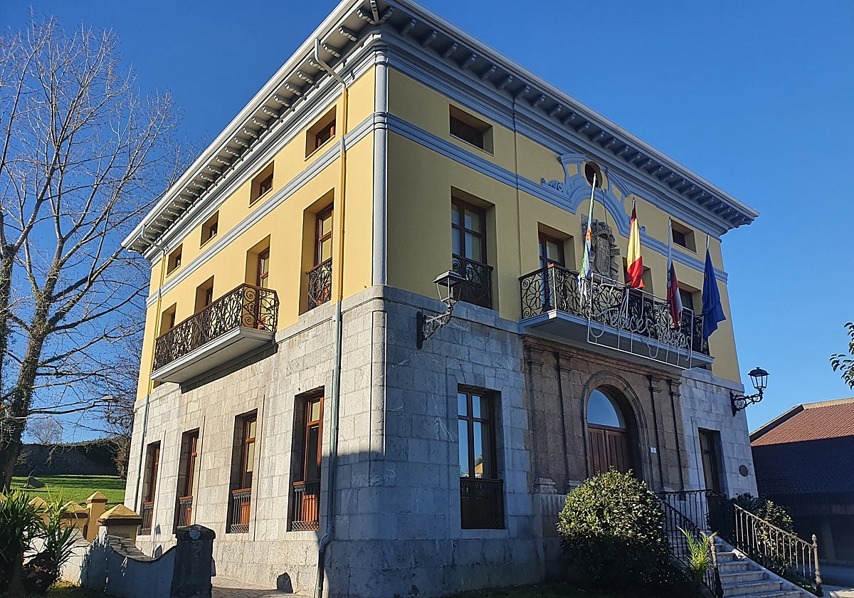 Ayuntamiento de Bárcena de Cicero.