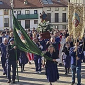 Los cofrades en su tradicional procesión de San Andrés.