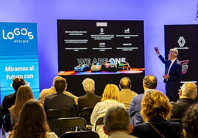 José Antonio León Capitán durante la ponencia.