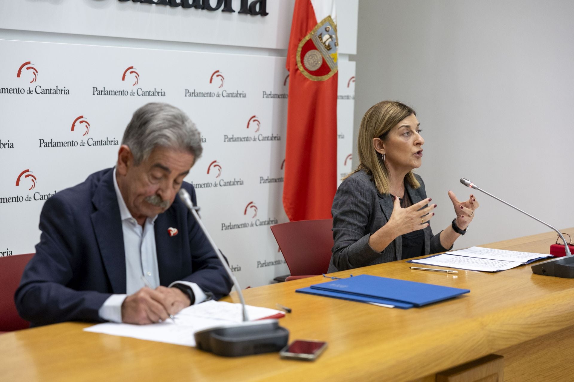 Buruaga explica los detalles del segundo pacto de Presupuestos, que permitieron aprobar las Cuentas en vigor.