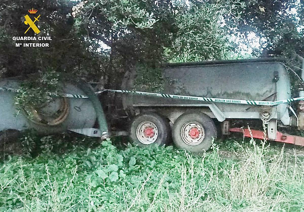 Imagen de los remolques recuperados.