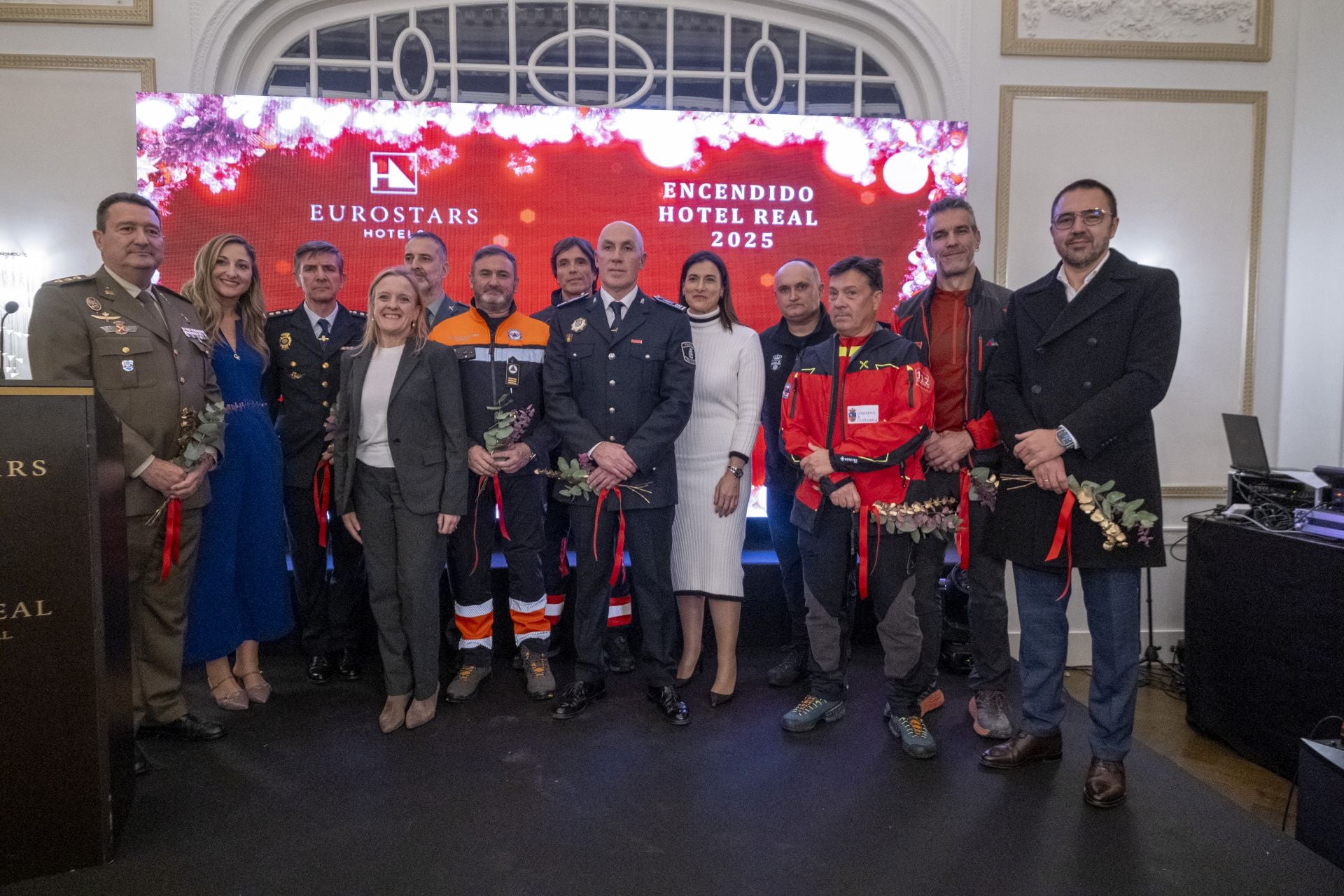 Emiliano Blanco, María Martínez Alberdi, Carlos Jaime, Isabel Urrutia, Julio Postigo, Carlos García, Carlos Rodríguez, Gema Igual, Víctor Manuel Sánchez, Miguel Gómez, Héctor Sainz y José María Pérez.