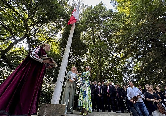 Celebración del Día de las Instituciones en Puente San Miguel.