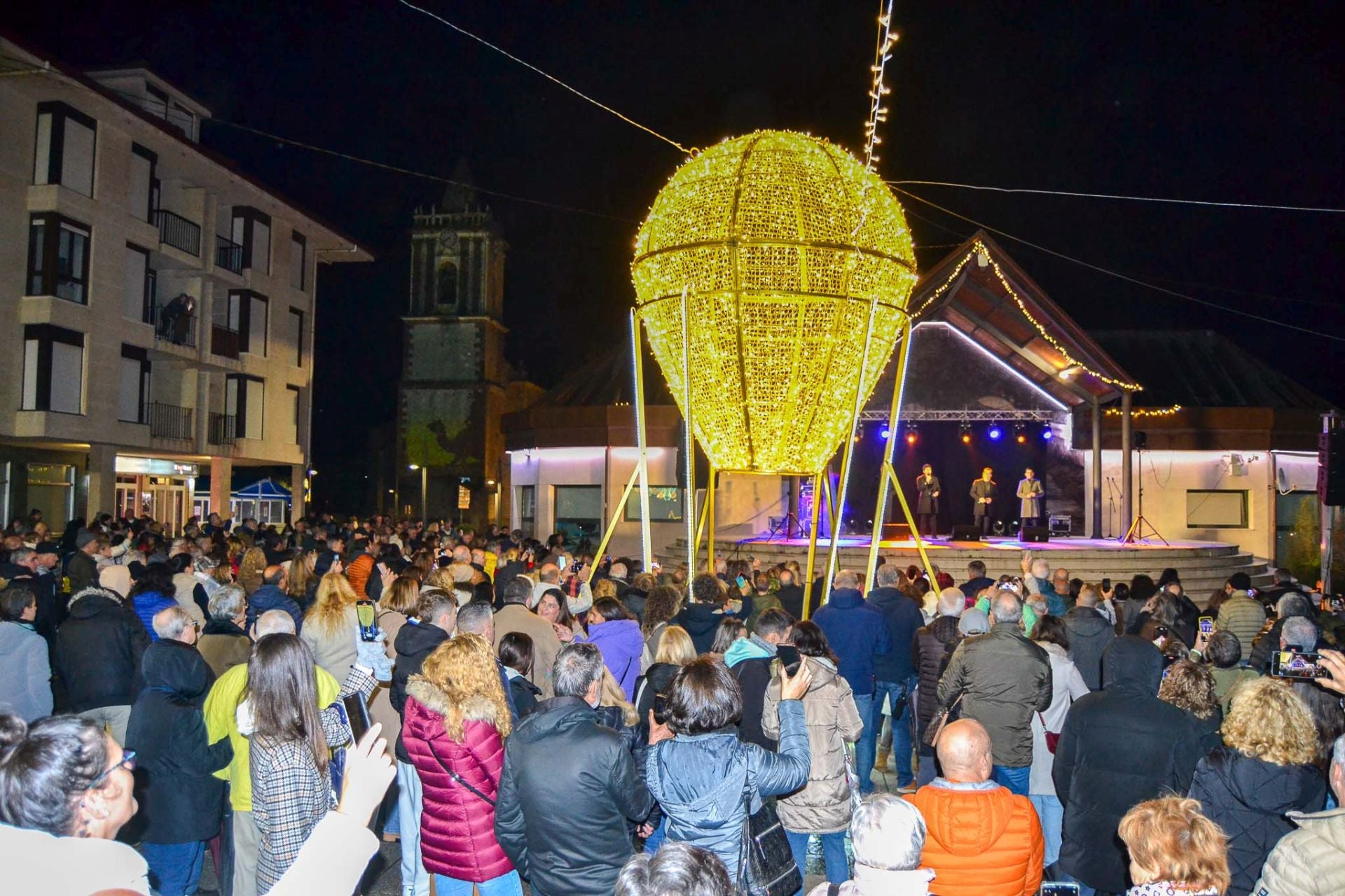 Los visitantes disfrutaron de un concierto tributo del grupo IL Divo. 