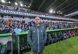 José Alberto, este domingo en el banquillo del Racing.