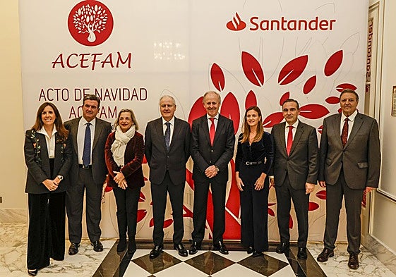 Carmen Nogueira, Víctor Nogueira, Isabel Gómez-Barreda, Eduardo Arasti, Vicente Alciturri, Ana Álvarez, Manuel Iturbe y Carlos Tejedor.