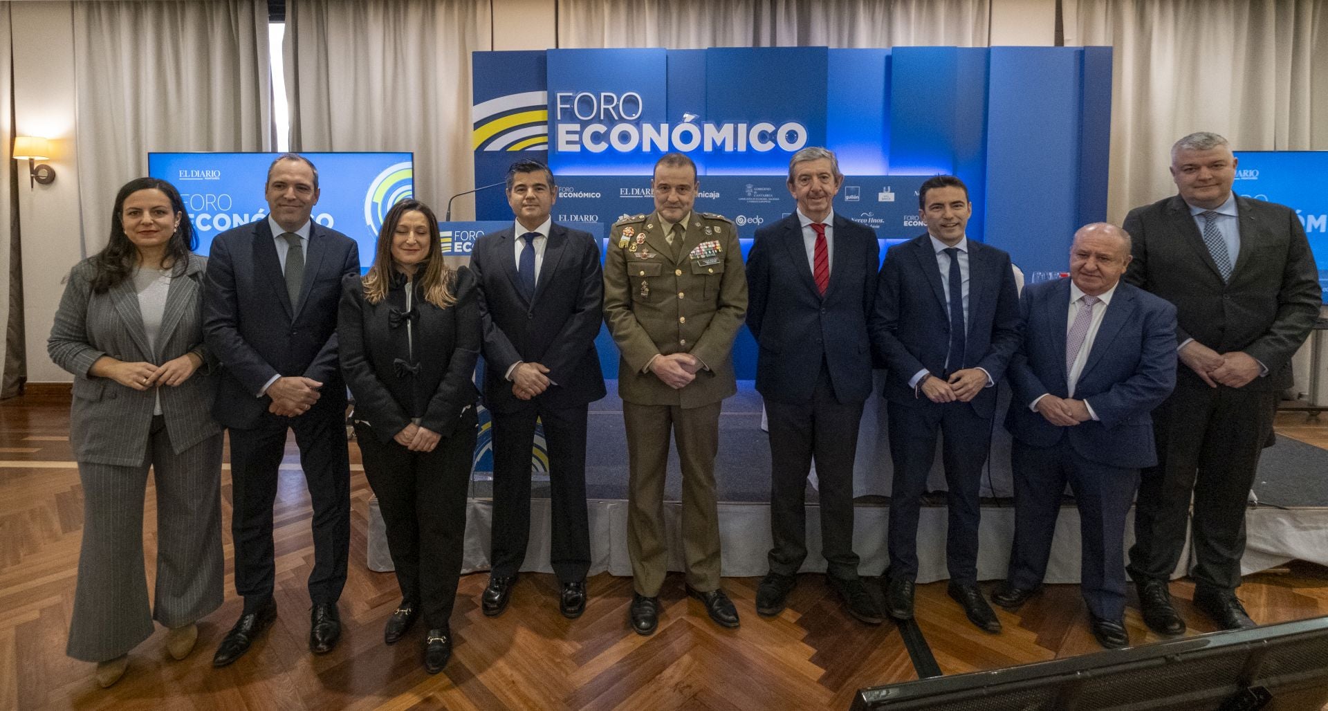 Pilar González, Iñaki Pradera, Marta Redondo, Yago Ramos, Víctor Bados, Luis Revenga, Pedro Casares, Jesús Ruiz y Luis Ángel Agüeros.