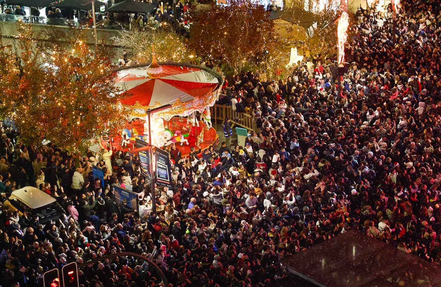 Familias, amigos, parejas... nadie se quiso perder el espectáculo.