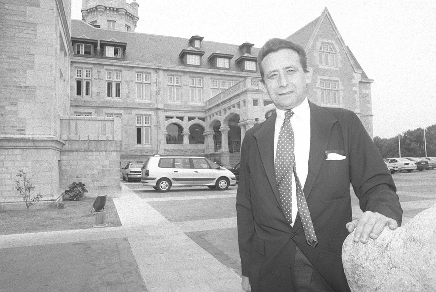 Alfonso Ussía, protagonista de Los Martes Literarios en la UIMP, en julio de 1999.