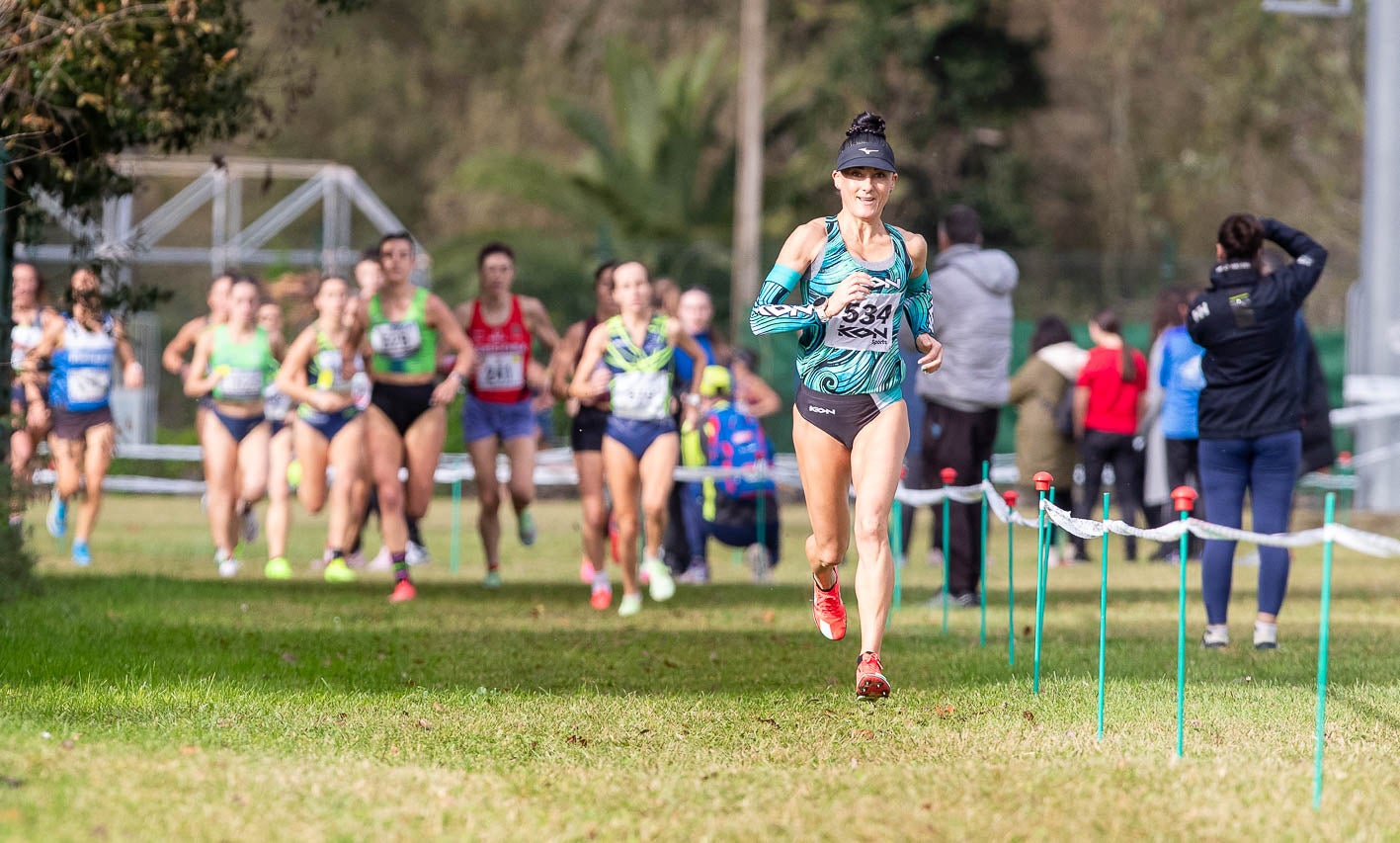 Dolores Marco, incombustible campeona autonómica.