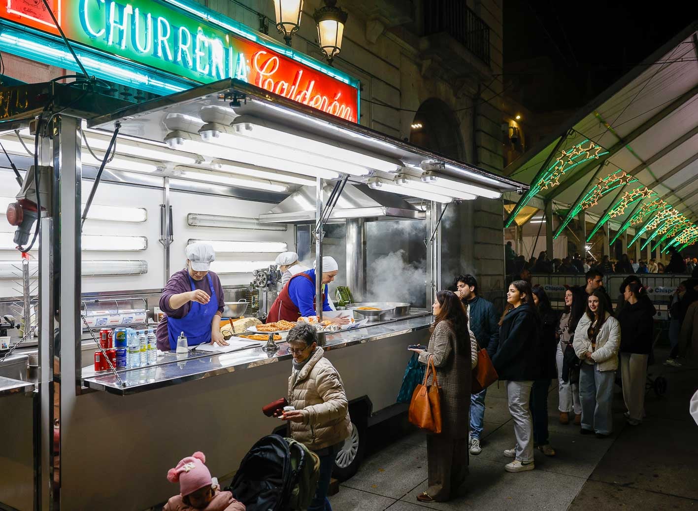 Los churros son otro de los ingredientes que no pueden faltar en estas fechas.