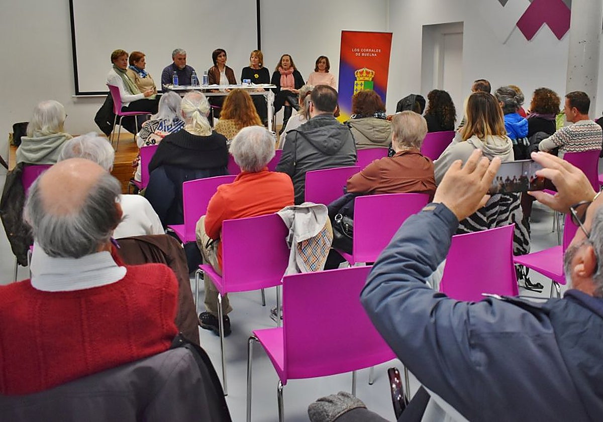El Espacio La Plaza se llenó para la presentación de la nueva asociación.