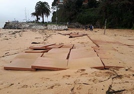 Estado en que ha quedado la plataforma tras el temporal.