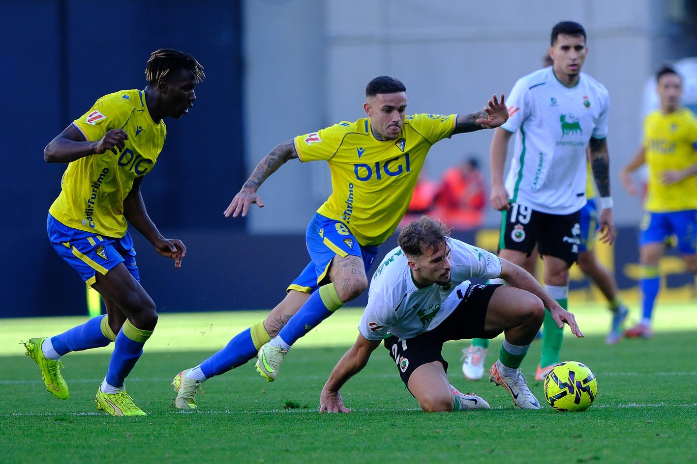 Pablo Ramón se tuvo que retirar lesionado del partido 
