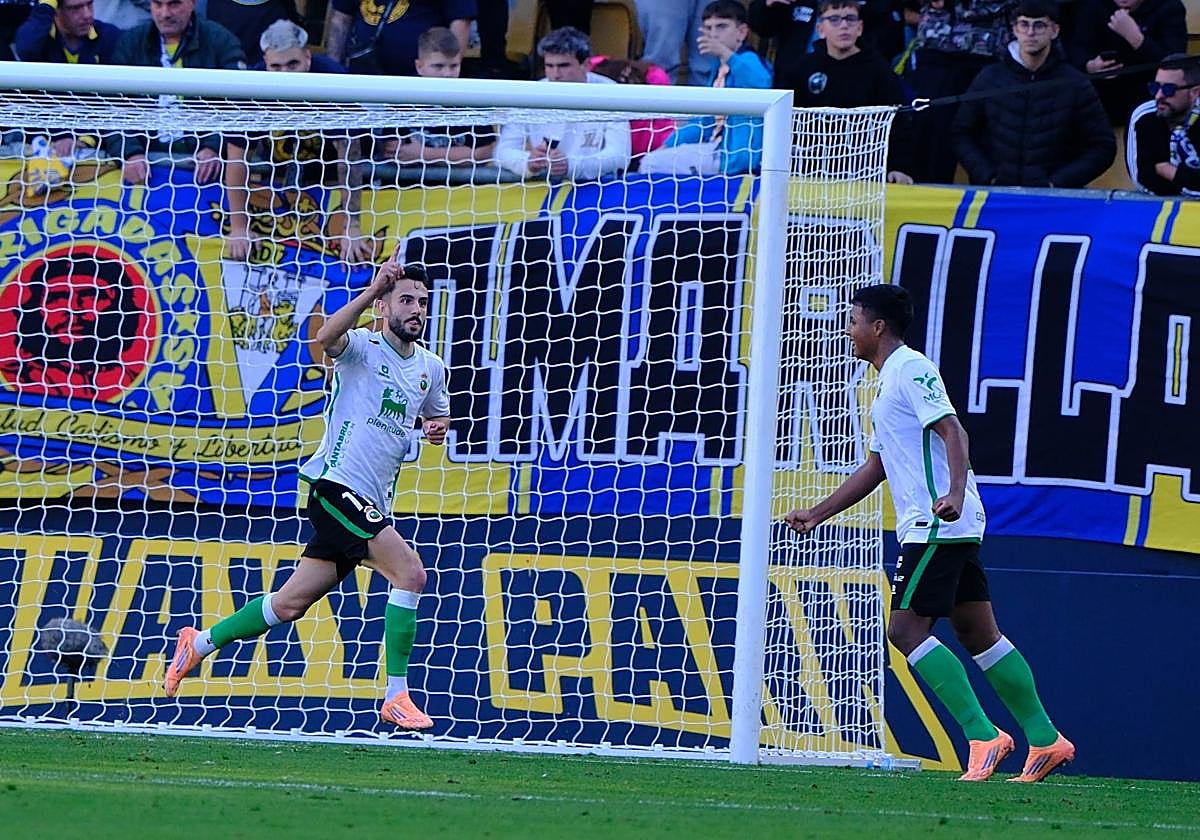 Andrés Martín marcó dos de los tres goles del Racing.