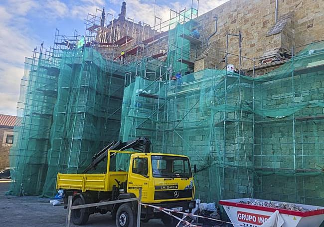 Fachada norte de la iglesia de Nuestra Señora de los Ángeles.