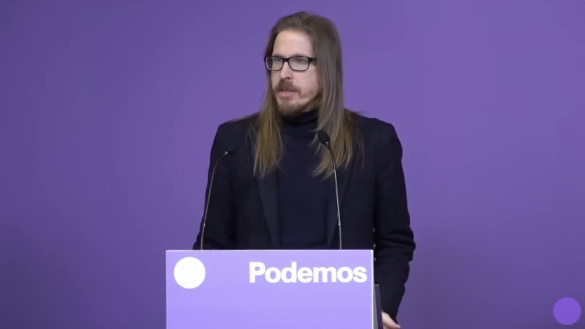 Podemos ve la "mano del PSOE" en la apuesta de Díaz por volver a la unidad