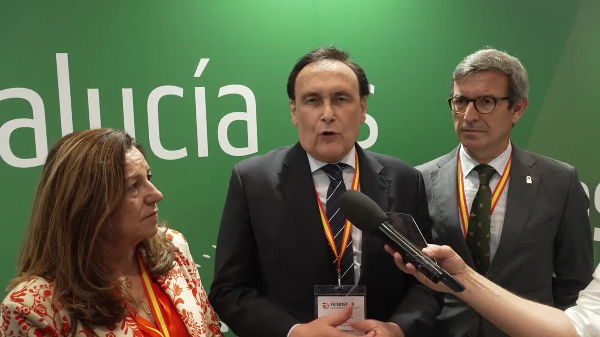 Junta elaborará un estudio de las principales magnitudes económicas y de formación en defensa