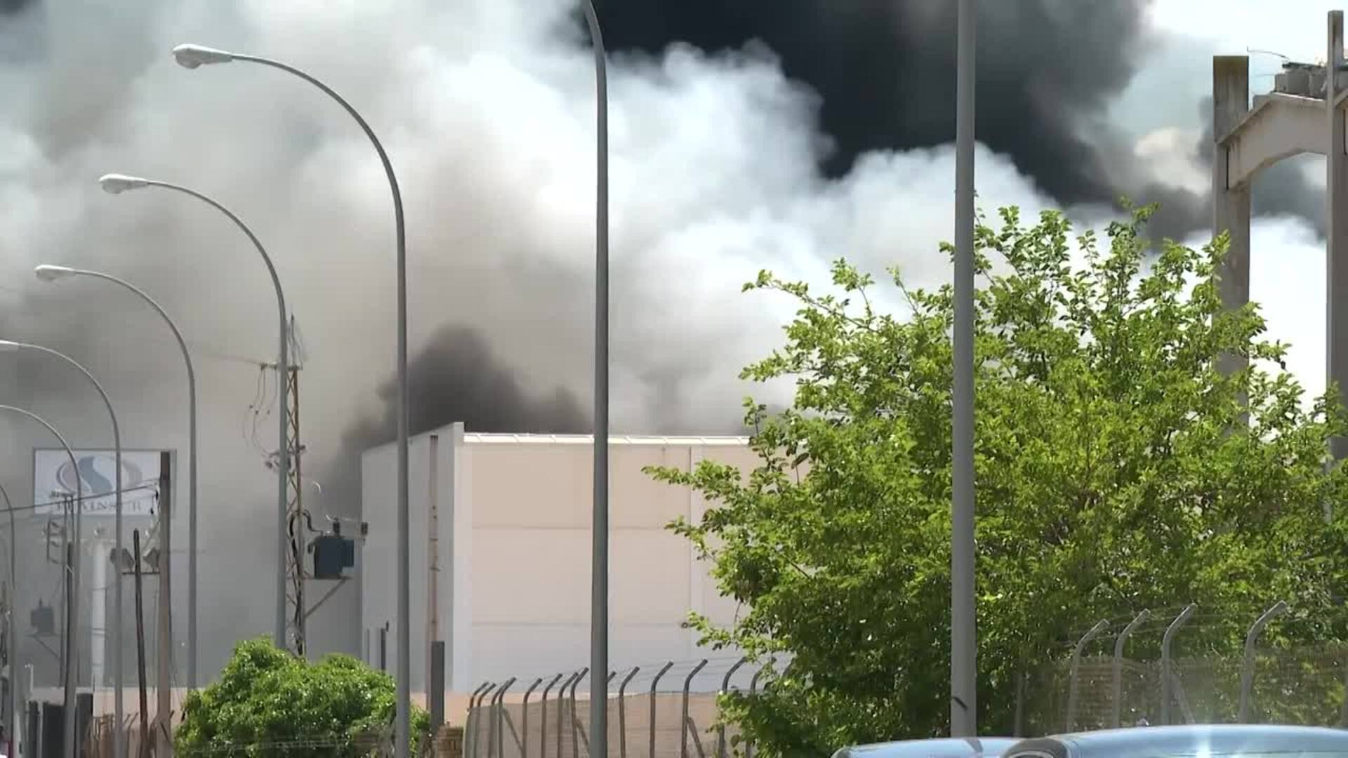 Avanzan las labores contra el incendio de Alcalá pero sigue el peligro de propagación