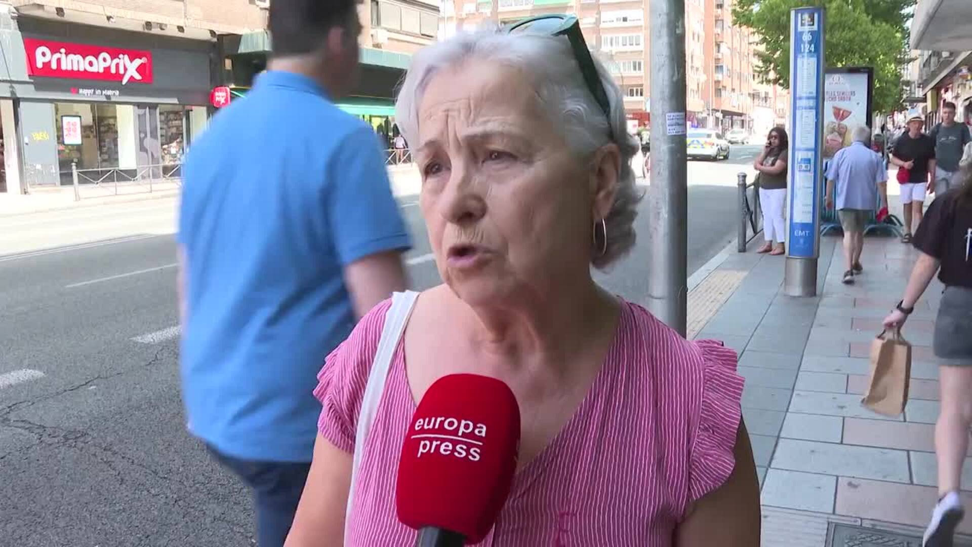 Ciudadanos valoran positivamente la nueva Ley Antitabaco: "Me parece bien"