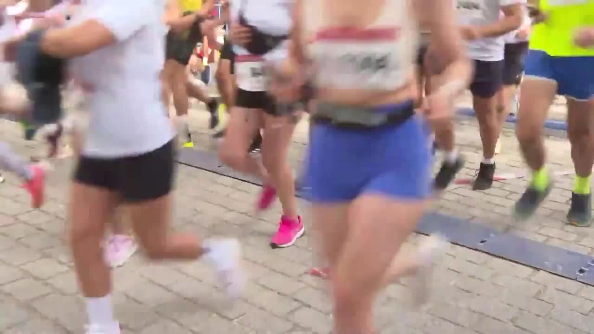 Multitud de personas participan en carrera del X aniversario de la proclamación de Felipe VI