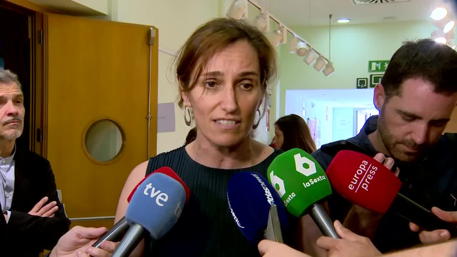 Mónica García, sobre el caso Santos Cerdán: "Que caiga quien tenga que caer"