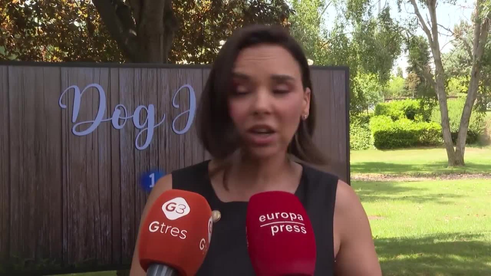 Chenoa presenta su nuevo proyecto profesional y desvela si tiene ganas de enamorarse