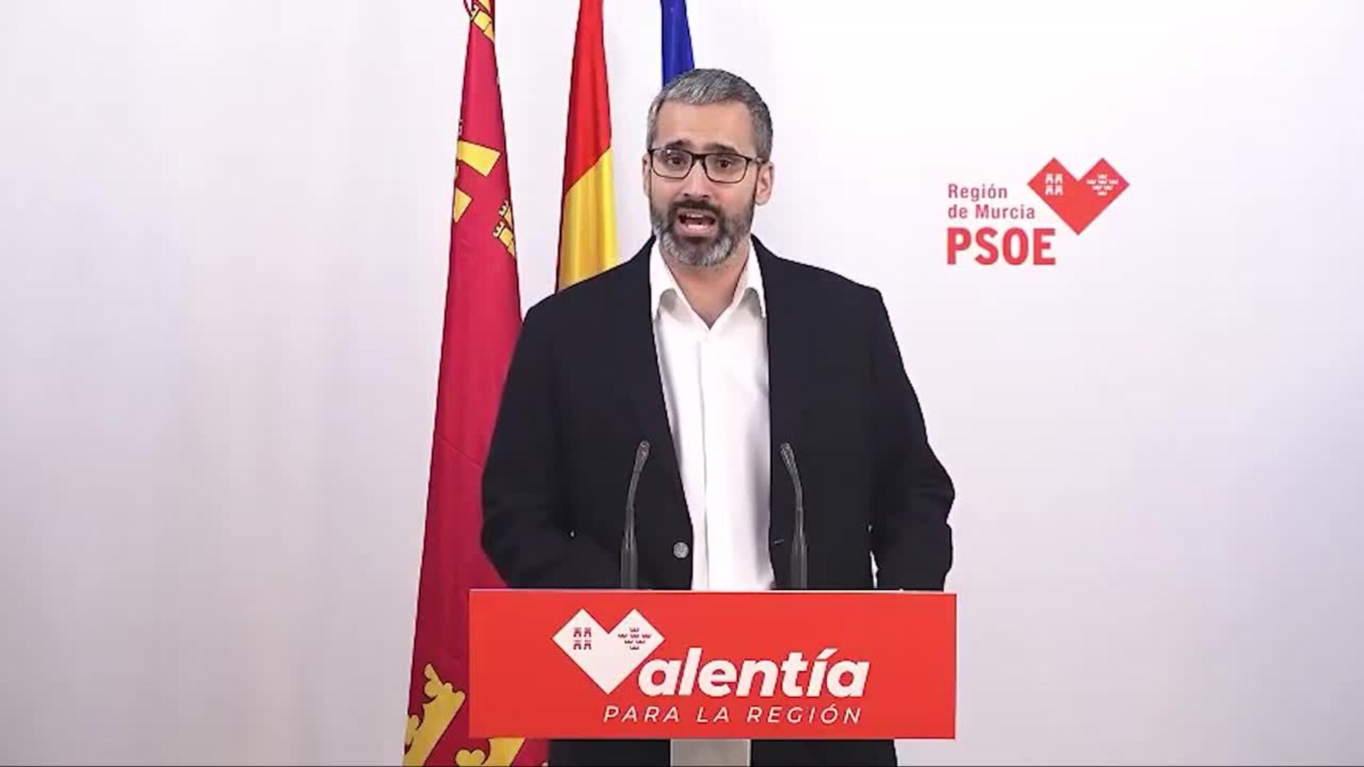 El PSOE de Murcia pide a López Miras que rompa su acuerdo con Vox y le tiende la mano