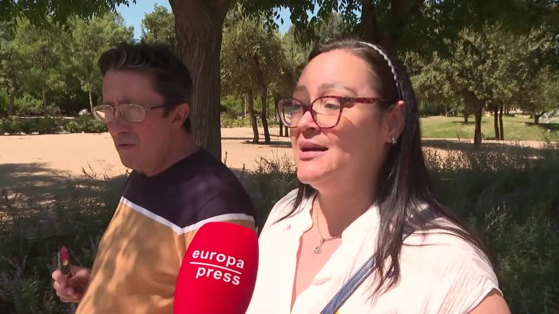 Ciudadanos dan sus consejos para evitar un golpe de calor: Beber agua y evitar horas centrales