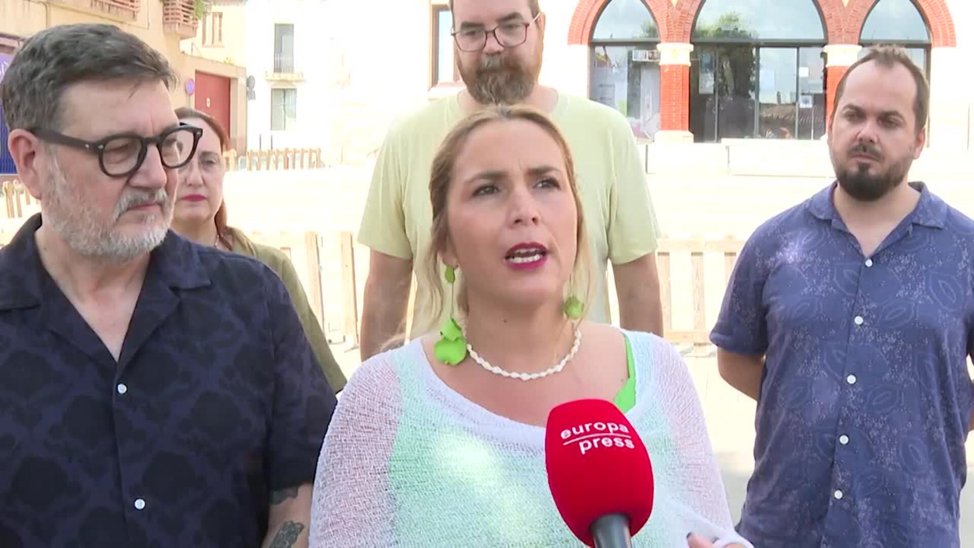 Candela López (Comuns) urge a Sánchez a que "desencalle" la ILP para regulizar a inmigrantes