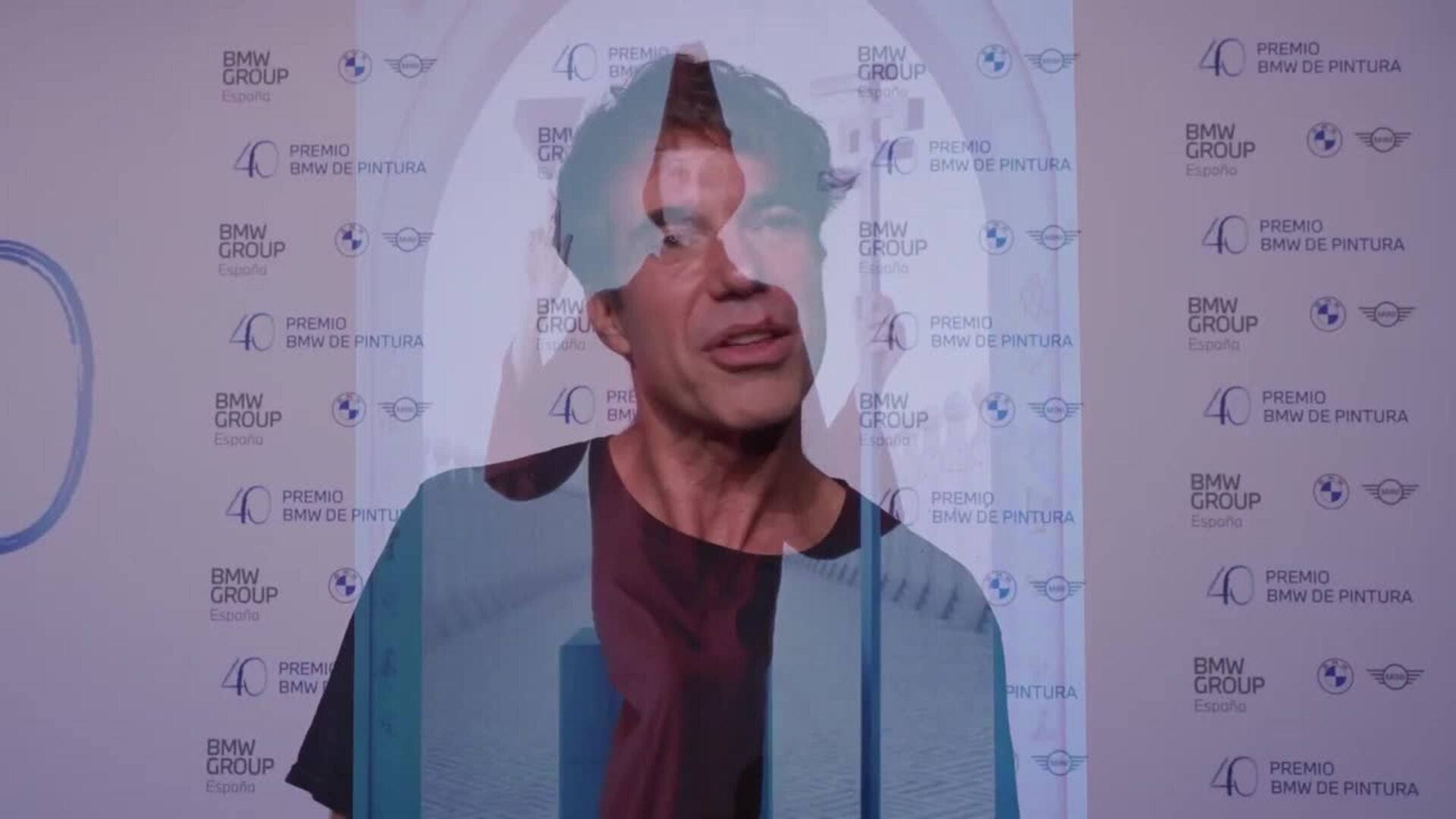 La Reina Sofía preside la 40ª edición del Premio BMW de Pintura con una emotiva felicitación