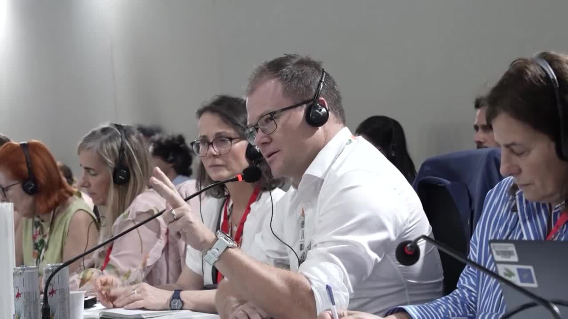 La COP30 encara sus últimas horas sin acuerdos y con países a favor de abandonar el petróleo