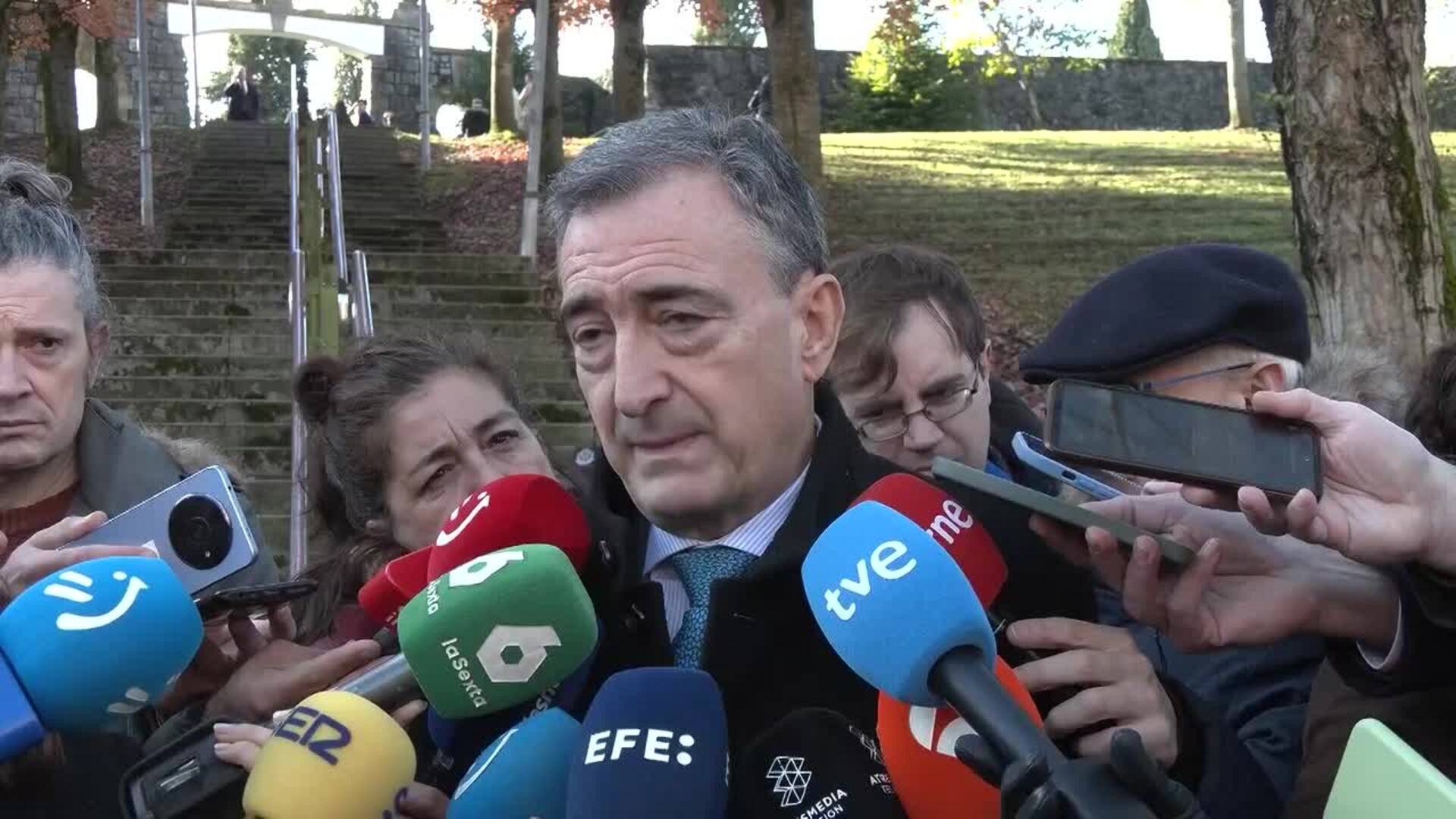 Esteban (PNV) cree que "las costuras del Estado se están tensando e incluso rompiendo mucho"