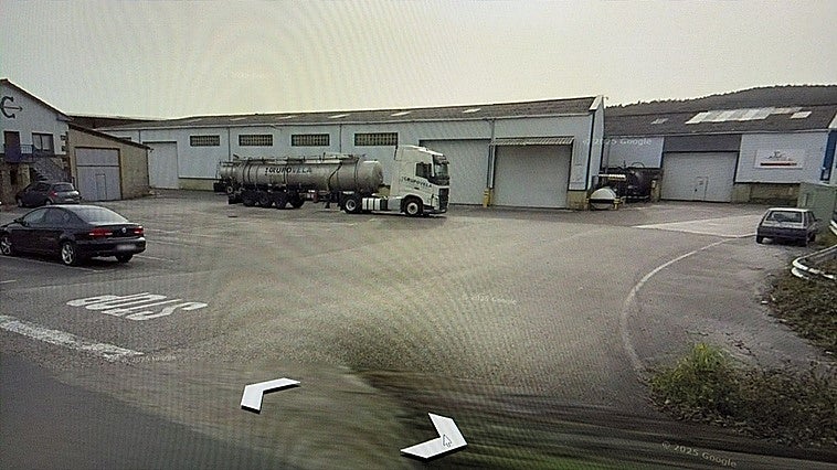 Muere un mecánico de 28 años tras caer de un tejado de una nave industrial en Parbayón