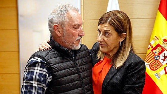 Buruaga promete soluciones para los derribos y AMA pide que se cumplan