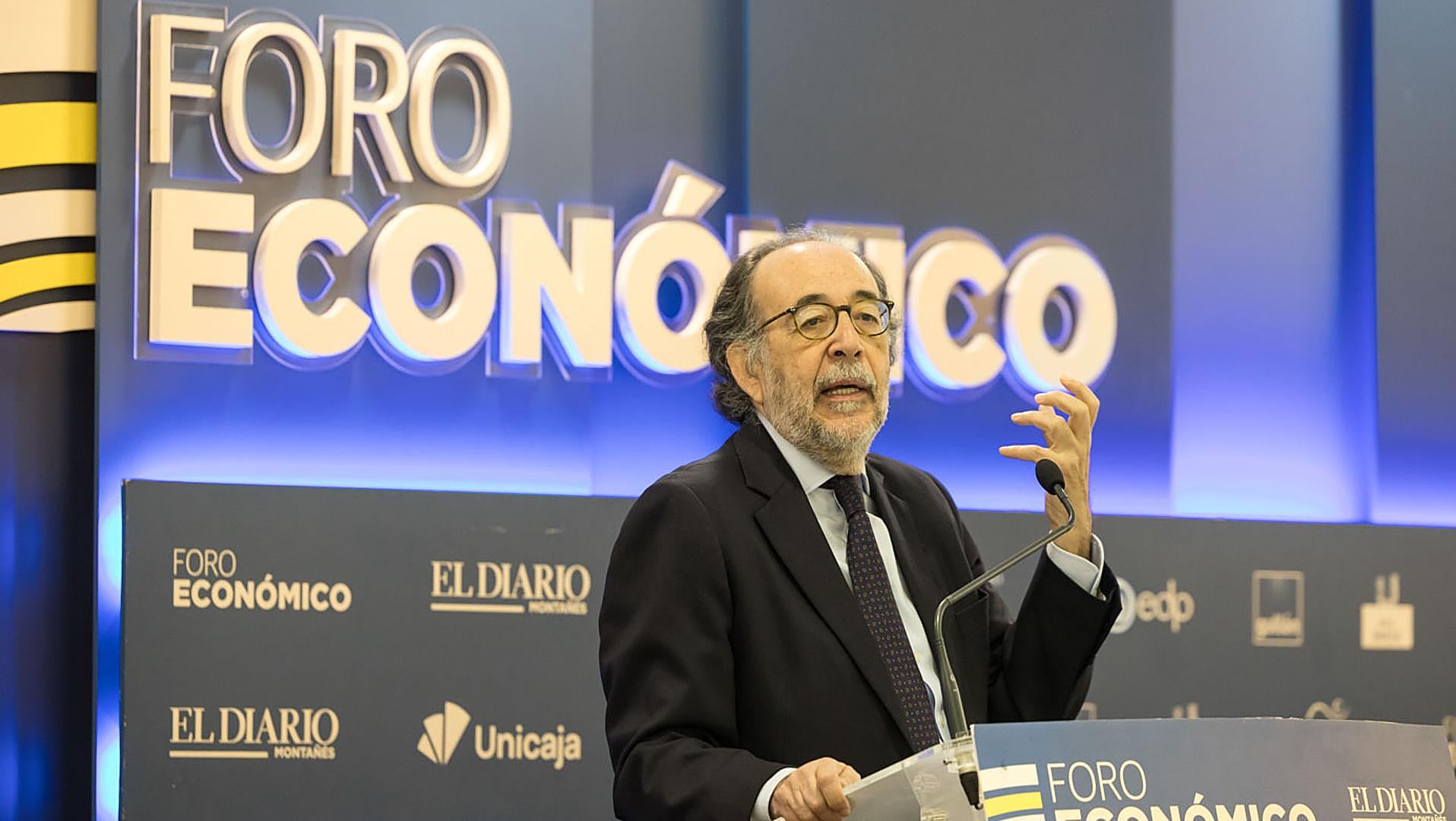 Carlos López Blanco durante su intervención en el Foro Económico de El Diario Montañés.