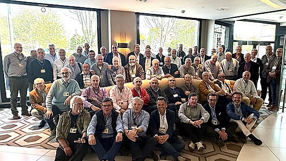 Exalumnos del IES José María de Pereda se reencuentran después de 50 años