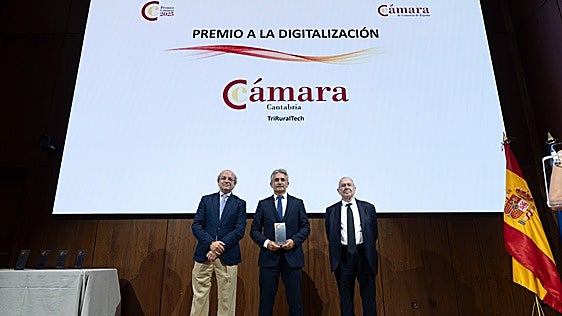 Cámara Cantabria recibe el premio a la mejor iniciativa en Digitalización por TriRuralTech