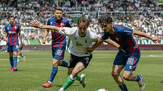 Javi Castro se marcha al Cádiz traspasado