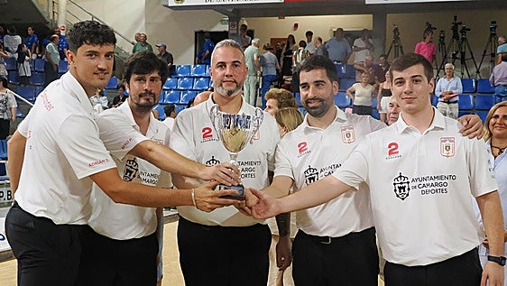 Camargo reconquista la Copa Federación