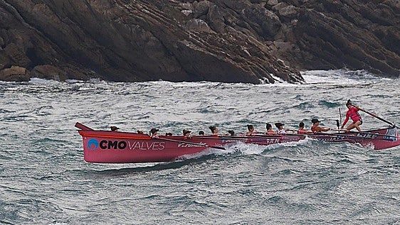 Multa a Astillero y otros seis clubes por no remar en julio en San Sebastián
