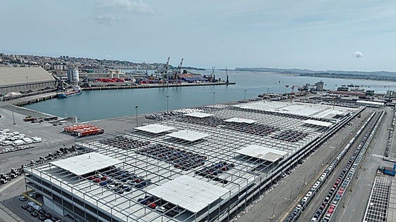 El Puerto bate su techo histórico de tráfico acumulado hasta julio y busca un nuevo récord en 2026