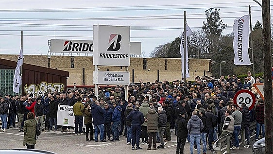 El 80% de los afectados por el ERE en Bridgestone ya han sido recolocados