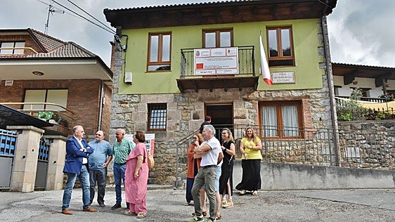 Fomento rehabilita las antiguas escuelas de Los Llares, en Arenas de Iguña